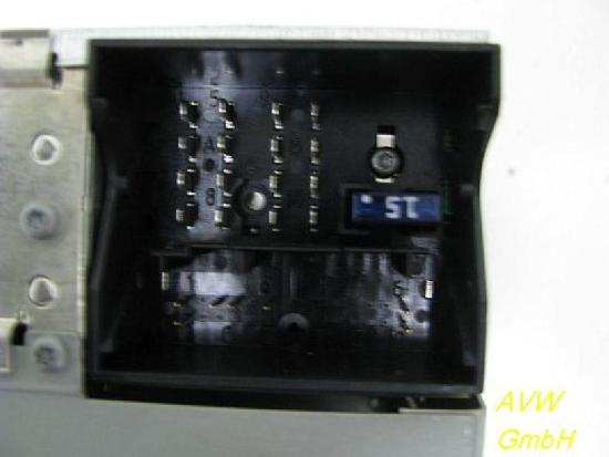 CD-Radio CD 30 MP3 OPEL MERIVA 1.6 16V 74 KW Bild CD-Radio CD 30 MP3 OPEL MERIVA 1.6 16V 74 KW