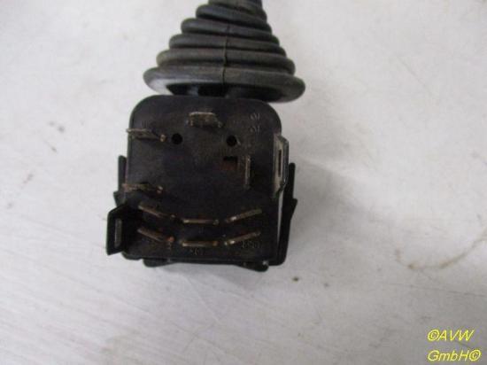 Blinkerschalter OPEL OMEGA A (16_, 17_, 19_) 2.0 I 85 KW 90213325 90228194 44542703 Bild Blinkerschalter OPEL OMEGA A (16_, 17_, 19_) 2.0 I 85 KW 90213325 90228194 44542703