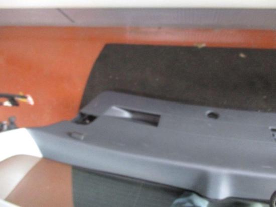 Heckklappe Grün LA6Q Kratzer siehe Bild VW GOLF V (1K1) 1.6 FSI 85 KW 1K6827025H Bild Heckklappe Grün LA6Q Kratzer siehe Bild VW GOLF V (1K1) 1.6 FSI 85 KW 1K6827025H