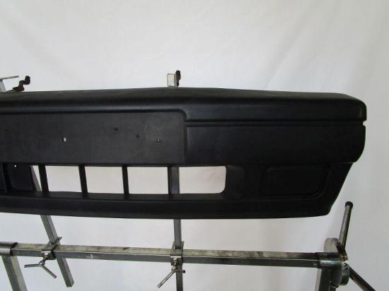 Stoßstange vorne leichte Kratzer VW POLO COUPE (86C, 80) 1.0 CAT 33 KW 867807217D 2BC Bild Stoßstange vorne leichte Kratzer VW POLO COUPE (86C, 80) 1.0 CAT 33 KW 867807217D 2BC