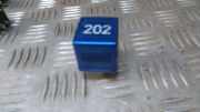 Relais Kraftstoffpumpe 202 VW PASSAT 3B2 74 KW 8A0951253 899587 202