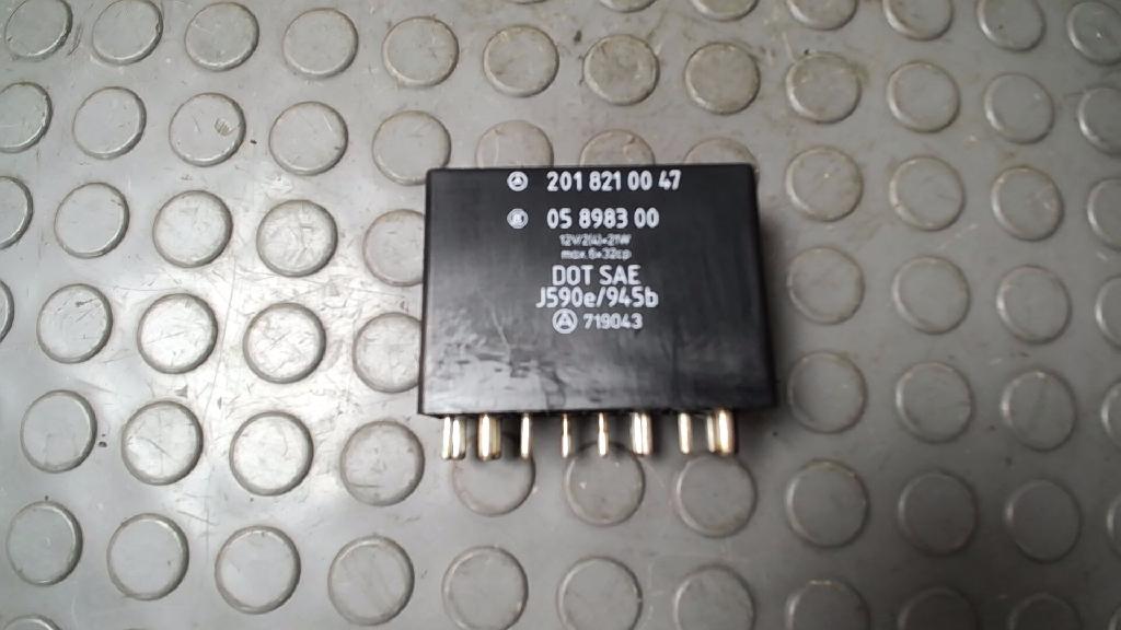 Blinkerrelais Mercedes-benz 124 124 2018210047