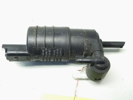 Wischwasserpumpe Scheibenreinigung vorne Renault Clio III Lim. (Typ:BR0/CR0) Bild Wischwasserpumpe Scheibenreinigung vorne Renault Clio III Lim. (Typ:BR0/CR0)