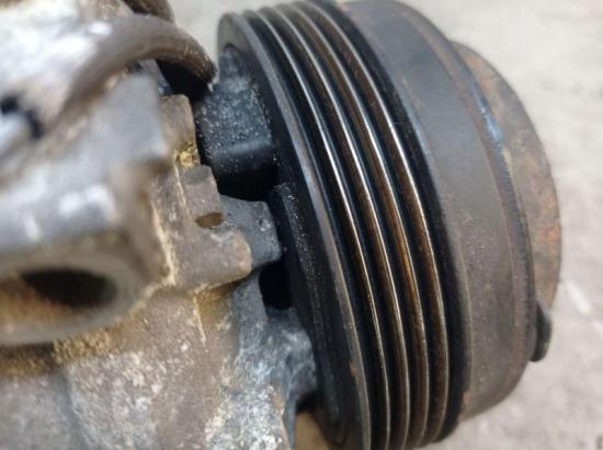 Klimakompressor BMW 5 TOURING (E39) 520I 110 KW 8379924 Bild Klimakompressor BMW 5 TOURING (E39) 520I 110 KW 8379924