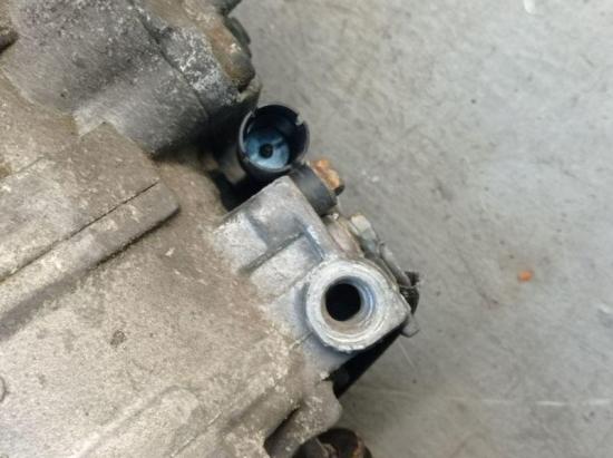 Klimakompressor BMW 5 TOURING (E39) 520I 110 KW 8379924 Bild Klimakompressor BMW 5 TOURING (E39) 520I 110 KW 8379924