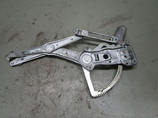 Motor Fensterheber rechts vorn MERCEDES C-KLASSE (W202) C 280 142 KW 0130821639 Bild Motor Fensterheber rechts vorn MERCEDES C-KLASSE (W202) C 280 142 KW 0130821639