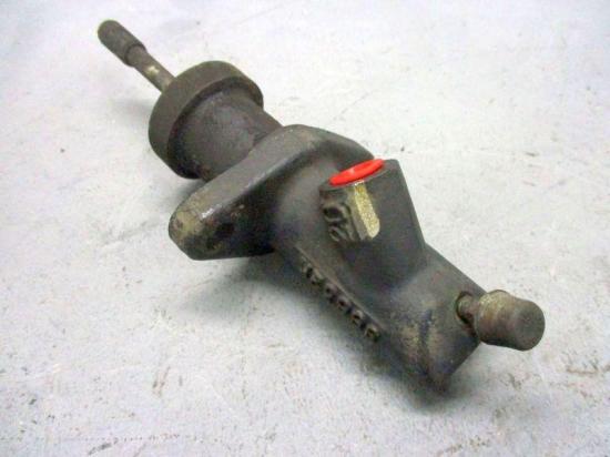 Kupplungsgeberzylinder BMW Z3 (E36) 1,9 103 KW Bild Kupplungsgeberzylinder BMW Z3 (E36) 1,9 103 KW