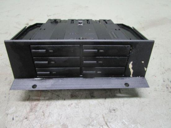 Mittelkonsole vorne Kassettenfach MERCEDES C-KLASSE (W202) C 280 142 KW 2026800079 Bild Mittelkonsole vorne Kassettenfach MERCEDES C-KLASSE (W202) C 280 142 KW 2026800079
