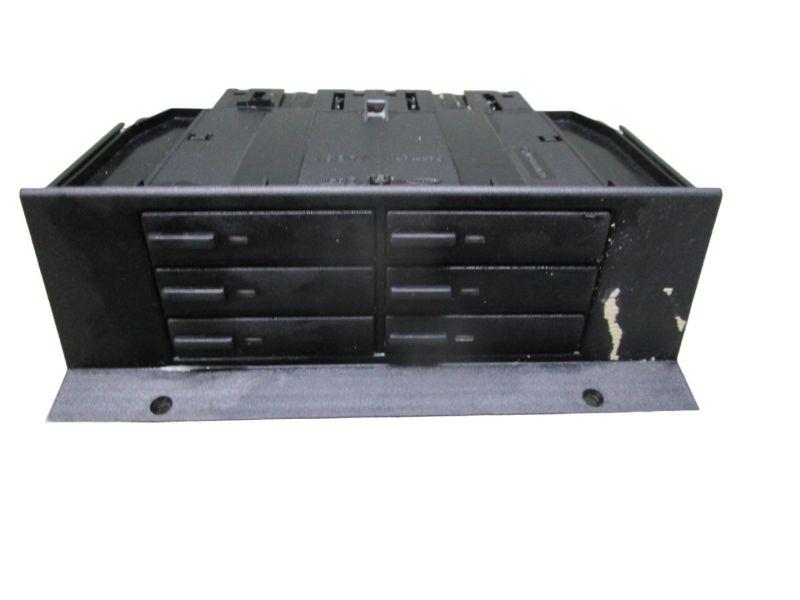 Mittelkonsole vorne Kassettenfach MERCEDES C-KLASSE (W202) C 280 142 KW 2026800079 Bild Mittelkonsole vorne Kassettenfach MERCEDES C-KLASSE (W202) C 280 142 KW 2026800079