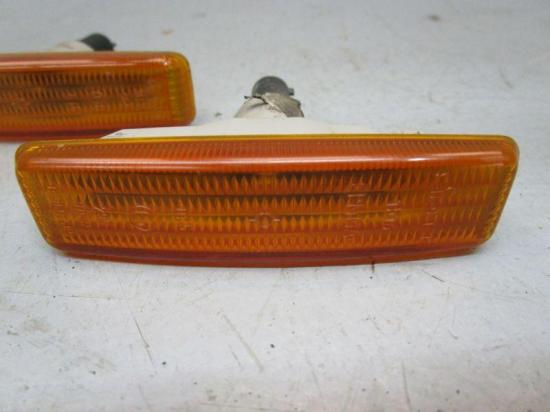 Blinker Kotflügel links und rechts BMW 5 (E39) 528I 142 KW 8360589 Bild Blinker Kotflügel links und rechts BMW 5 (E39) 528I 142 KW 8360589