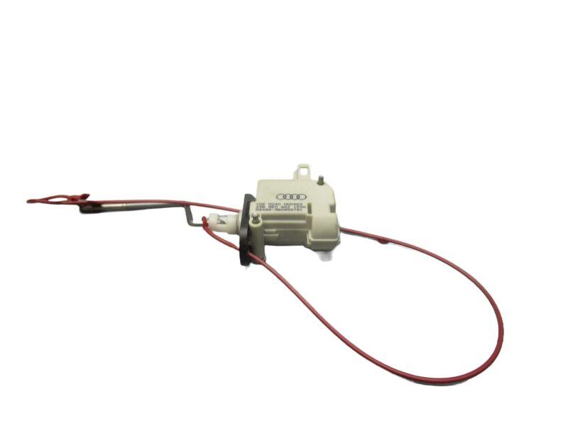 Stellelement Zentralverriegelung AUDI A4 AVANT (8ED, B7) 2.0 TDI 103 KW 8E0862153A