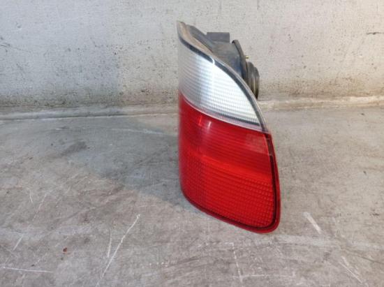 Rückleuchte Rücklicht aussen rechts BMW 5 TOURING (E39) 520I 110 KW 2496322 Bild Rückleuchte Rücklicht aussen rechts BMW 5 TOURING (E39) 520I 110 KW 2496322