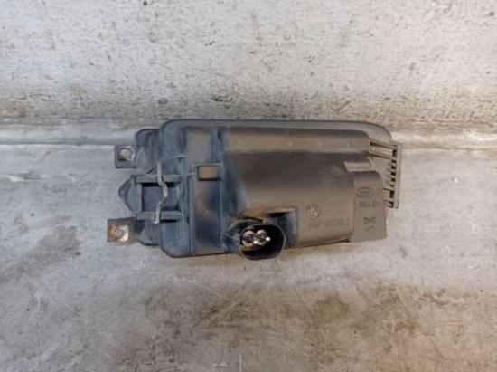 Nebelscheinwerfer rechts BMW 5 TOURING (E39) 520I 110 KW 8377942 Bild Nebelscheinwerfer rechts BMW 5 TOURING (E39) 520I 110 KW 8377942
