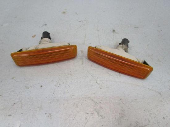Blinker Kotflügel links und rechts BMW 5 (E39) 528I 142 KW 8360589 Bild Blinker Kotflügel links und rechts BMW 5 (E39) 528I 142 KW 8360589