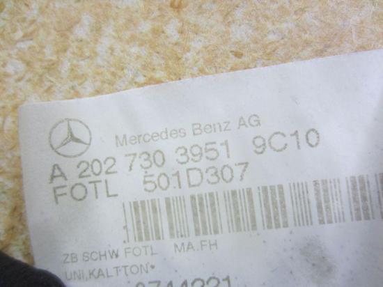 Türverkleidung Türpappe links hinten 5-Türer MERCEDES C-KLASSE (W202) C 220 CDI 92 KW A2027303951 Bild Türverkleidung Türpappe links hinten 5-Türer MERCEDES C-KLASSE (W202) C 220 CDI 92 KW A2027303951