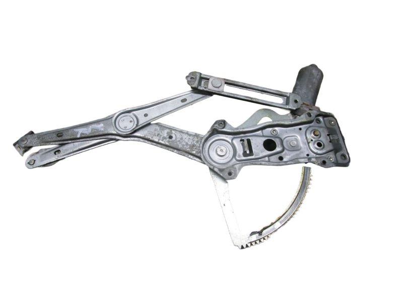 Motor Fensterheber rechts vorn MERCEDES C-KLASSE (W202) C 280 142 KW 0130821639 Bild Motor Fensterheber rechts vorn MERCEDES C-KLASSE (W202) C 280 142 KW 0130821639