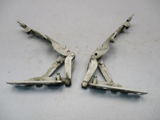 Motorhaubenscharnier Set BMW 5 TOURING (E39) 525D 120 KW Bild Motorhaubenscharnier Set BMW 5 TOURING (E39) 525D 120 KW