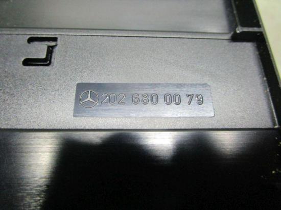 Mittelkonsole vorne Kassettenfach MERCEDES C-KLASSE (W202) C 280 142 KW 2026800079 Bild Mittelkonsole vorne Kassettenfach MERCEDES C-KLASSE (W202) C 280 142 KW 2026800079