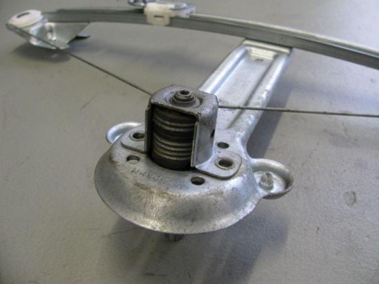 Fensterheber links hinten 5-Türer manuell OPEL ASTRA H CARAVAN 1.4 66 KW 13100420 Bild Fensterheber links hinten 5-Türer manuell OPEL ASTRA H CARAVAN 1.4 66 KW 13100420
