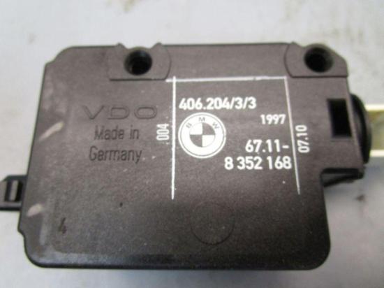 Stellmotor Tankklappe BMW 5 (E39) 528I 142 KW 8352168 Bild Stellmotor Tankklappe BMW 5 (E39) 528I 142 KW 8352168