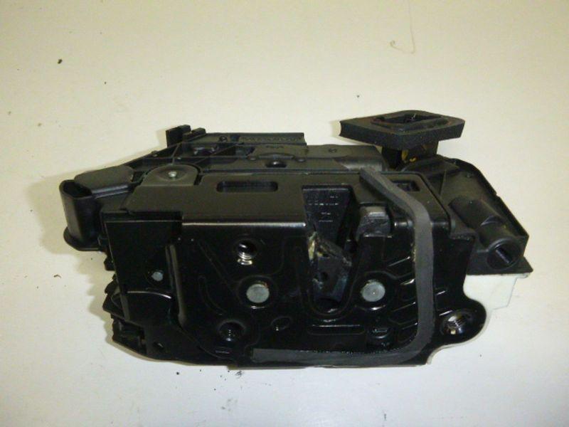 Türschloss rechts vorn VW GOLF VII VARIANT 1.4 TSI 90 KW 5K1837016E Bild Türschloss rechts vorn VW GOLF VII VARIANT 1.4 TSI 90 KW 5K1837016E