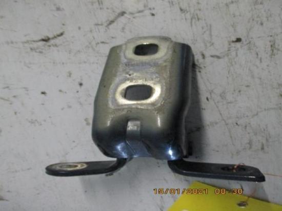 Türscharnier h.r. unten stra J Kombi Bj 2011 Opel Astra J Lim./Sports Tourer (Typ:) Bild Türscharnier h.r. unten stra J Kombi Bj 2011 Opel Astra J Lim./Sports Tourer (Typ:)