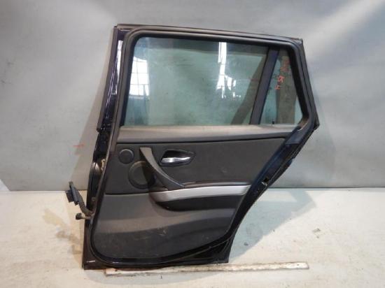 BMW 320I E90/E91 Türe hinten rechts 5-Türer mit Seitenscheibe, Fensterheber elektrisch, Türe hinten rechts
Farbcode: 475 Blacksaphire Metallic Bild BMW 320I E90/E91 Türe hinten rechts 5-Türer mit Seitenscheibe, Fensterheber elektrisch, Türe hinten rechts
Farbcode: 475 Blacksaphire Metallic