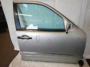 Mercedes E-Klasse W210 Tür vorne rechts komplett mit Seitenscheibe , Fensterheber elektrisch , Türe vorne rechts , Farbe : silber unbekannt