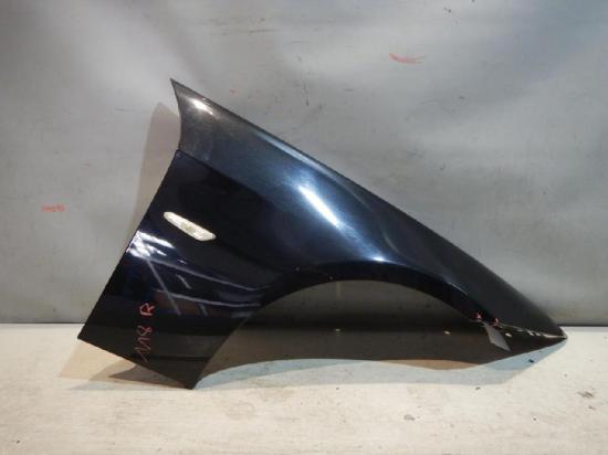 BMW 320I E90/E91 Kotflügel vorne rechts 5-Türer mit Seitenblinker, Seitenwand vorne rechts mit Seitenblinker
Farbcode: 475 Blacksaphire Metallic Bild BMW 320I E90/E91 Kotflügel vorne rechts 5-Türer mit Seitenblinker, Seitenwand vorne rechts mit Seitenblinker
Farbcode: 475 Blacksaphire Metallic