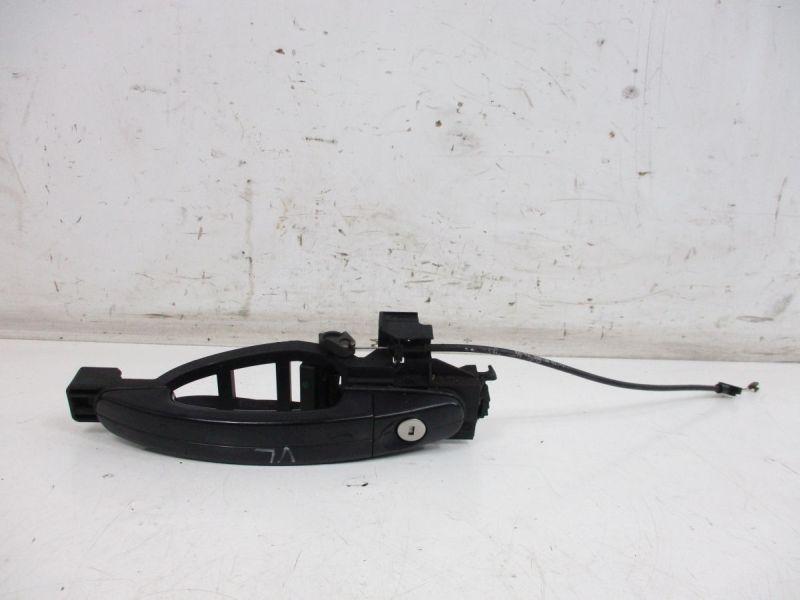 Türgriff vorne links D7 Panther-Schwarz Metallic FORD FOCUS C-MAX 2.0 TDCI 100 KW Bild Türgriff vorne links D7 Panther-Schwarz Metallic FORD FOCUS C-MAX 2.0 TDCI 100 KW