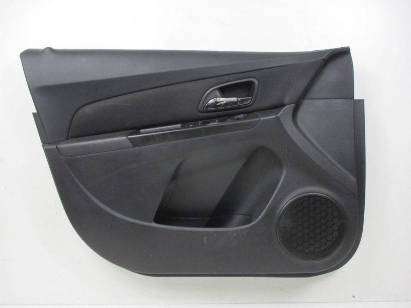 Türverkleidung vorne links CHEVROLET CRUZE (J300) 1.4 103 KW 95174902 Bild Türverkleidung vorne links CHEVROLET CRUZE (J300) 1.4 103 KW 95174902