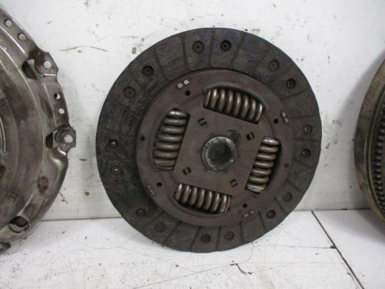 Schwungrad Kupplungssatz Druckplatte SKODA OCTAVIA (1Z3) 1.6 TDI 77 KW 03L105266BS/ Bild Schwungrad Kupplungssatz Druckplatte SKODA OCTAVIA (1Z3) 1.6 TDI 77 KW 03L105266BS/