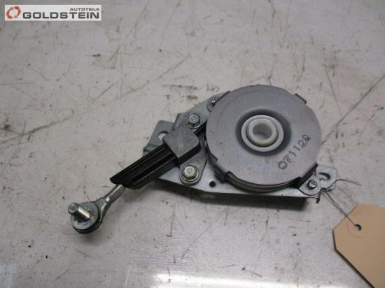 Halter Verriegelung Heckklappe unterteil rechts Seil Zug MITSUBISHI OUTLANDER II (CW_W) 2.0 DI-D 103 KW 071119 Bild Halter Verriegelung Heckklappe unterteil rechts Seil Zug MITSUBISHI OUTLANDER II (CW_W) 2.0 DI-D 103 KW 071119