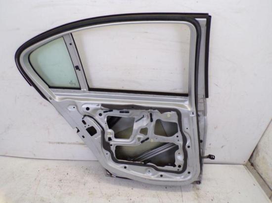 Tür links hinten 354 Titansilber met. BMW 3 (E90) 318I 105 KW Bild Tür links hinten 354 Titansilber met. BMW 3 (E90) 318I 105 KW
