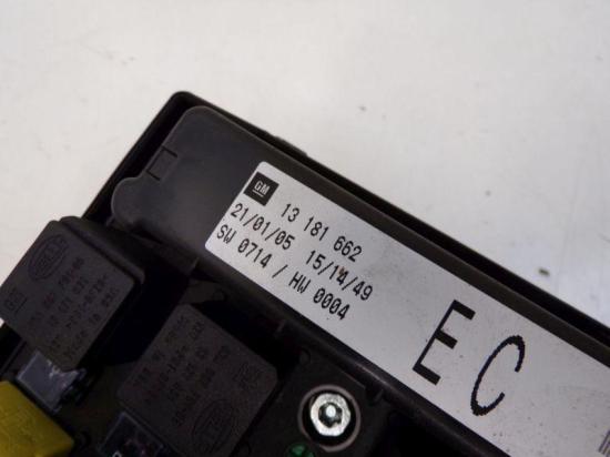 Sicherungskasten ENTHEIRATET OPEL ASTRA H CARAVAN (L35) 1.7 CDTI 74 KW 13181662 Bild Sicherungskasten ENTHEIRATET OPEL ASTRA H CARAVAN (L35) 1.7 CDTI 74 KW 13181662