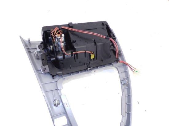 Blende Mittelkonsole Abdeckung Verkleidung Ablagefach Aschenbecher BMW 3 (E90) 318I 105 KW 7118023/7078571 Bild Blende Mittelkonsole Abdeckung Verkleidung Ablagefach Aschenbecher BMW 3 (E90) 318I 105 KW 7118023/7078571