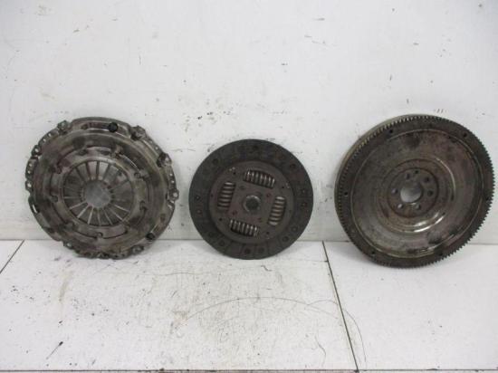 Schwungrad Kupplungssatz Druckplatte SKODA OCTAVIA (1Z3) 1.6 TDI 77 KW 03L105266BS/ Bild Schwungrad Kupplungssatz Druckplatte SKODA OCTAVIA (1Z3) 1.6 TDI 77 KW 03L105266BS/