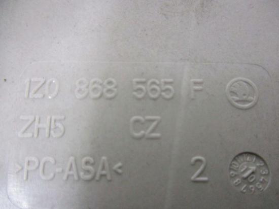 Ablagefach Brillenfach Vorne Dach Mitte SKODA OCTAVIA (1Z3) 1.6 TDI 77 KW 1Z0868565F Bild Ablagefach Brillenfach Vorne Dach Mitte SKODA OCTAVIA (1Z3) 1.6 TDI 77 KW 1Z0868565F