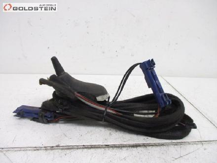 Antenne Dach Dachantenne RENAULT TRAFIC II KASTEN (FL) 1.9 DCI 100 74 KW 8200232053