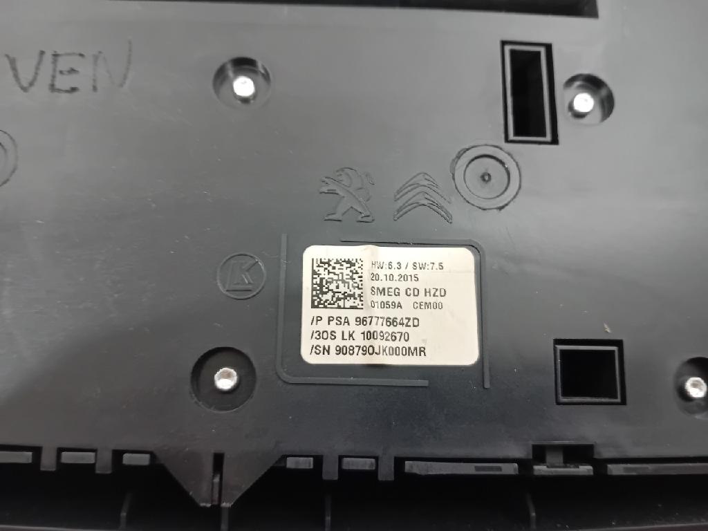 Bedienung 96777664ZD Peugeot 308 SW (L4/L9/LC/LJ/LR) Kombi 5-drs 1.2 12V e-THP PureTech 130 (EB2DTS(HNY)) 2015 Bild Bedienung 96777664ZD Peugeot 308 SW (L4/L9/LC/LJ/LR) Kombi 5-drs 1.2 12V e-THP PureTech 130 (EB2DTS(HNY)) 2015