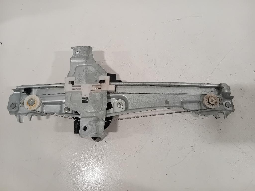 Fensterheber Elektr. Links Hinten 980608868001 Peugeot 2008 (CU) Gro?raumlimousine 1.2 12V e-THP PureTech 130 (EB2DTS(HNY)) 2016 Bild Fensterheber Elektr. Links Hinten 980608868001 Peugeot 2008 (CU) Gro?raumlimousine 1.2 12V e-THP PureTech 130 (EB2DTS(HNY)) 2016