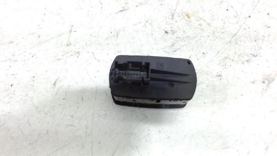 Bedienung Elektrische Ramen 13430017 Opel Corsa E Schrägheck 1.3 CDTi 16V ecoFLEX (B13DTE) 2017 Bild Bedienung Elektrische Ramen 13430017 Opel Corsa E Schrägheck 1.3 CDTi 16V ecoFLEX (B13DTE) 2017