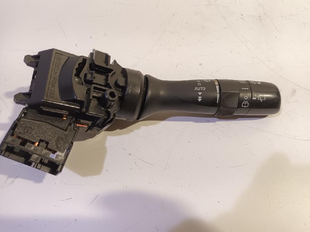 Scheibenwischerschalter PA6GF30 Toyota Auris (E15) Schrägheck 1.8 16V HSD Full Hybrid (2ZRFXE) 2010