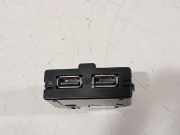 Aux/usb-Anschluss 575035736 Seat Ateca (5FPX) SUV 1.5 TSI 16V (DPCA) 2020-01