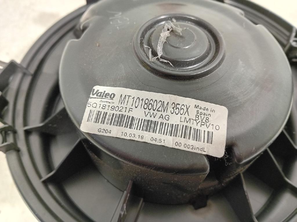 Heizgebläse Motor 5Q1819021F Volkswagen T-Roc I SUV 1.5 TSI Evo BMT 16V (DADA) 2018