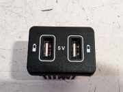 Aux/usb-Anschluss USB AANSLUITING A2058207001 Mercedes-Benz C Estate (S205) Kombi C-200d 1.6 Turbo 16V (OM654.916) 2019