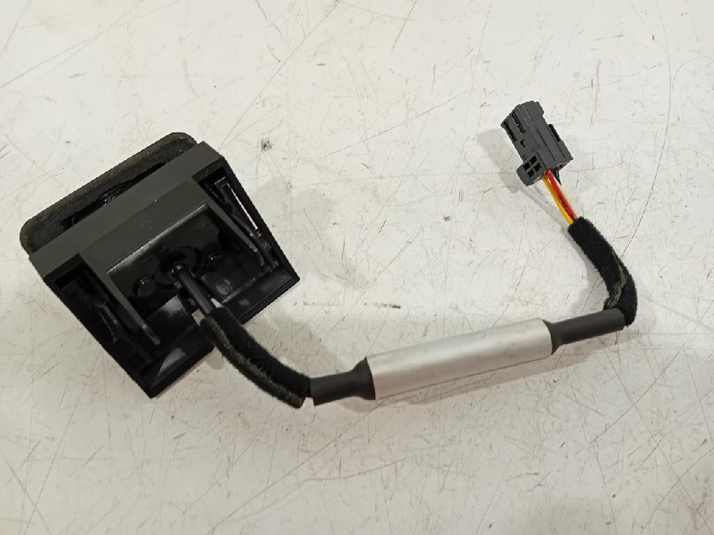 Camera Hinten 9812503980 Peugeot 308 SW (L4/L9/LC/LJ/LR) Kombi 5-drs 1.2 12V e-THP PureTech 130 (EB2DTS(HNY)) 2015 Bild Camera Hinten 9812503980 Peugeot 308 SW (L4/L9/LC/LJ/LR) Kombi 5-drs 1.2 12V e-THP PureTech 130 (EB2DTS(HNY)) 2015