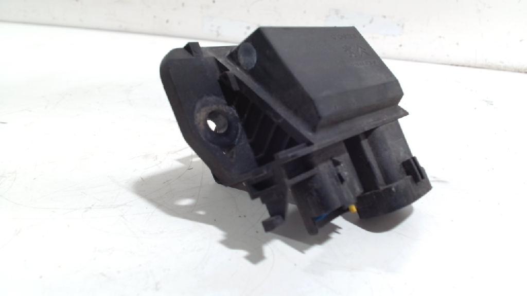 Kühlerlüfter Widerstand 9673999880 Citroën DS5 (KD/KF) Schrägheck 5-drs 1.6 HDiF 16V (DV6C(9HD)) 2012 Bild Kühlerlüfter Widerstand 9673999880 Citroën DS5 (KD/KF) Schrägheck 5-drs 1.6 HDiF 16V (DV6C(9HD)) 2012