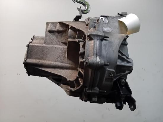 Getriebe Manuell 20EA72 Peugeot 2008 (CU) Großraumlimousine 1.2 12V e-THP PureTech 130 (EB2DTS(HNY)) 2016 Bild Getriebe Manuell 20EA72 Peugeot 2008 (CU) Großraumlimousine 1.2 12V e-THP PureTech 130 (EB2DTS(HNY)) 2016