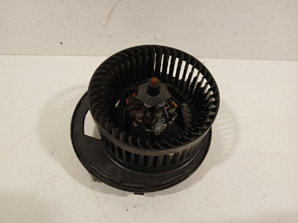 Heizgebläse Motor 5Q1819021B Seat Leon ST (5FF) Kombi 5-drs 1.6 TDI 16V (DBKA) 2014-12